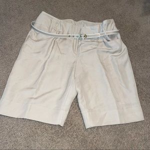 EMMA JAMES. bermuda shorts with belt